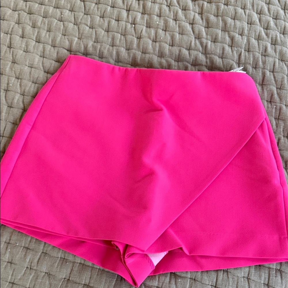 Zara Vibrant Pink Skorts